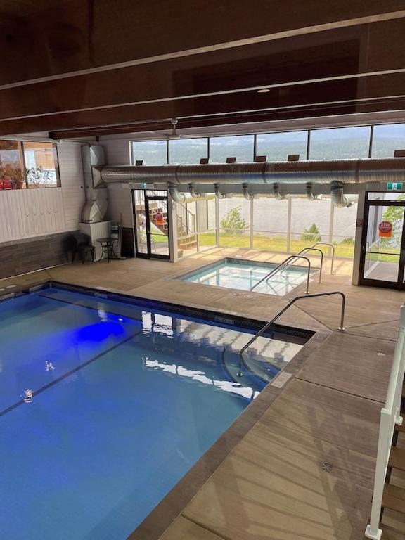 Akiskinook At Windermere Lake - Private Beach Access - New Pool And Hot Tub Now Open! Invermere Exterior photo